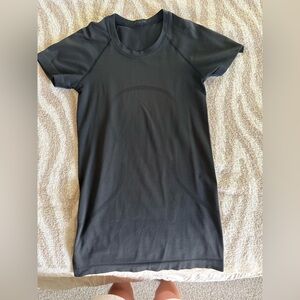 Lululemon (Like New) Black Swiftly Size 4